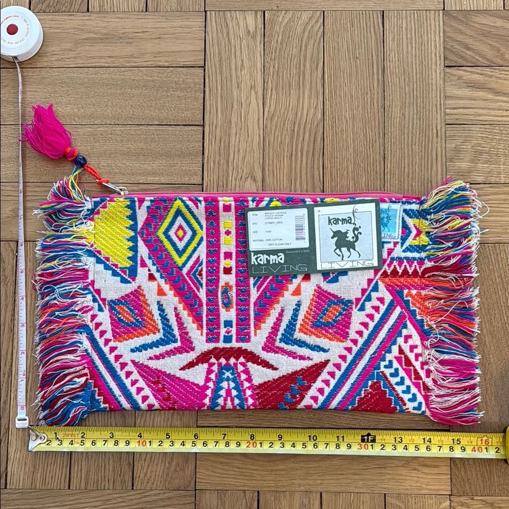 NWT Clutch